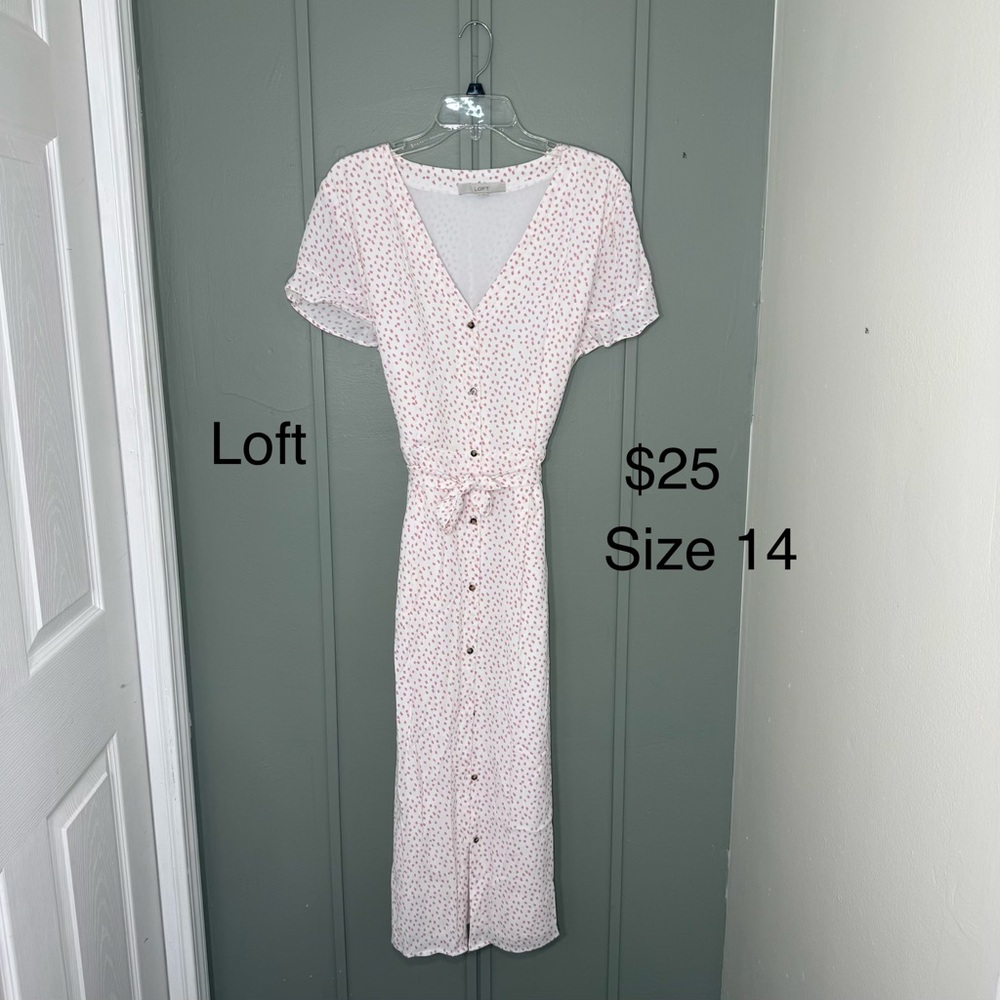 LOFT Women's White and Pink Maxi Dress